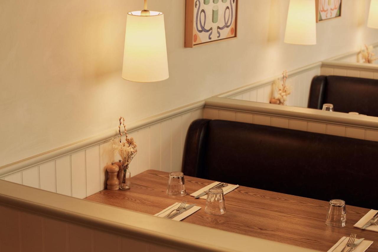 The Georgian, Haslemere, Surrey Екстериор снимка