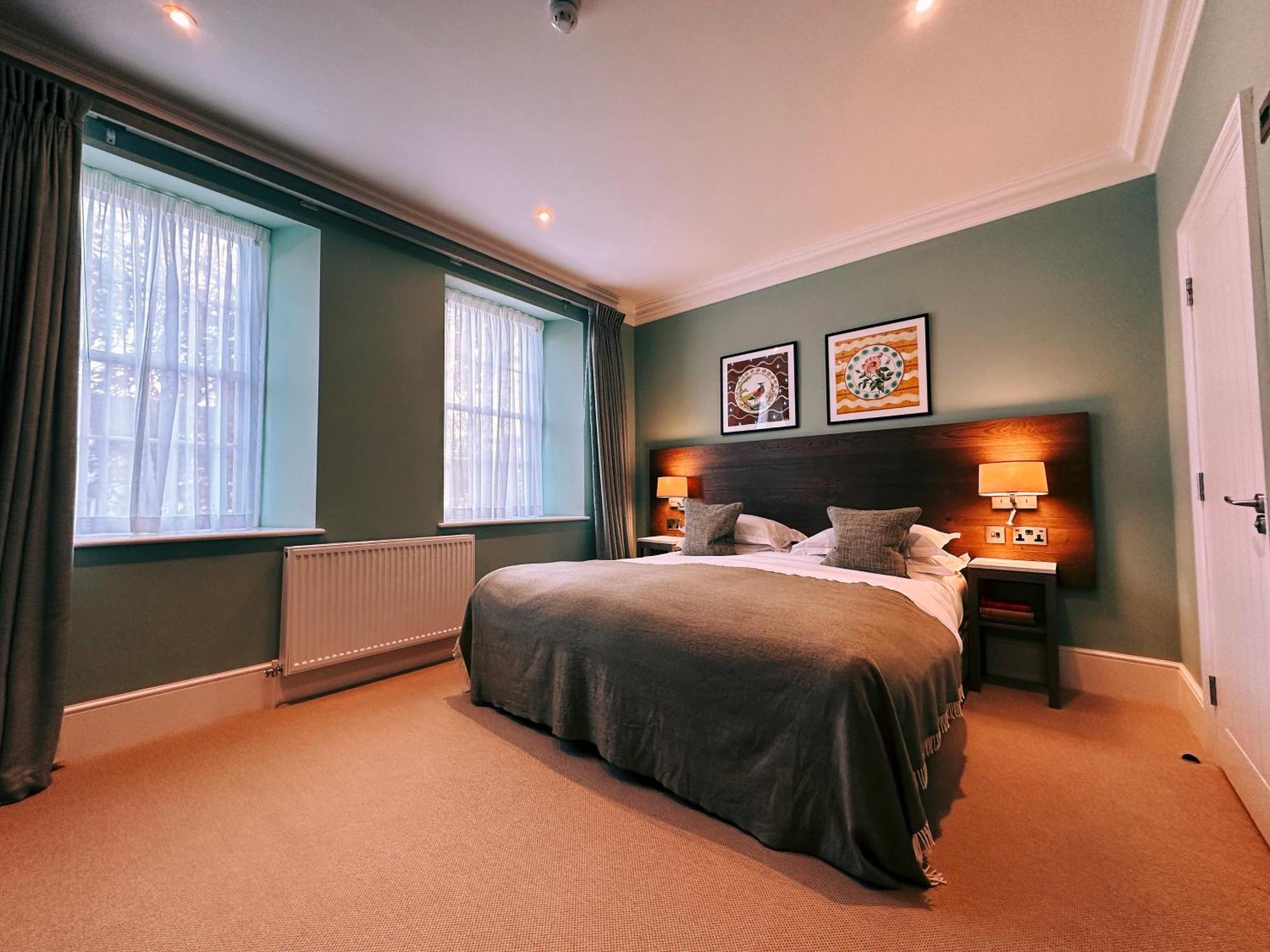 The Georgian, Haslemere, Surrey Екстериор снимка
