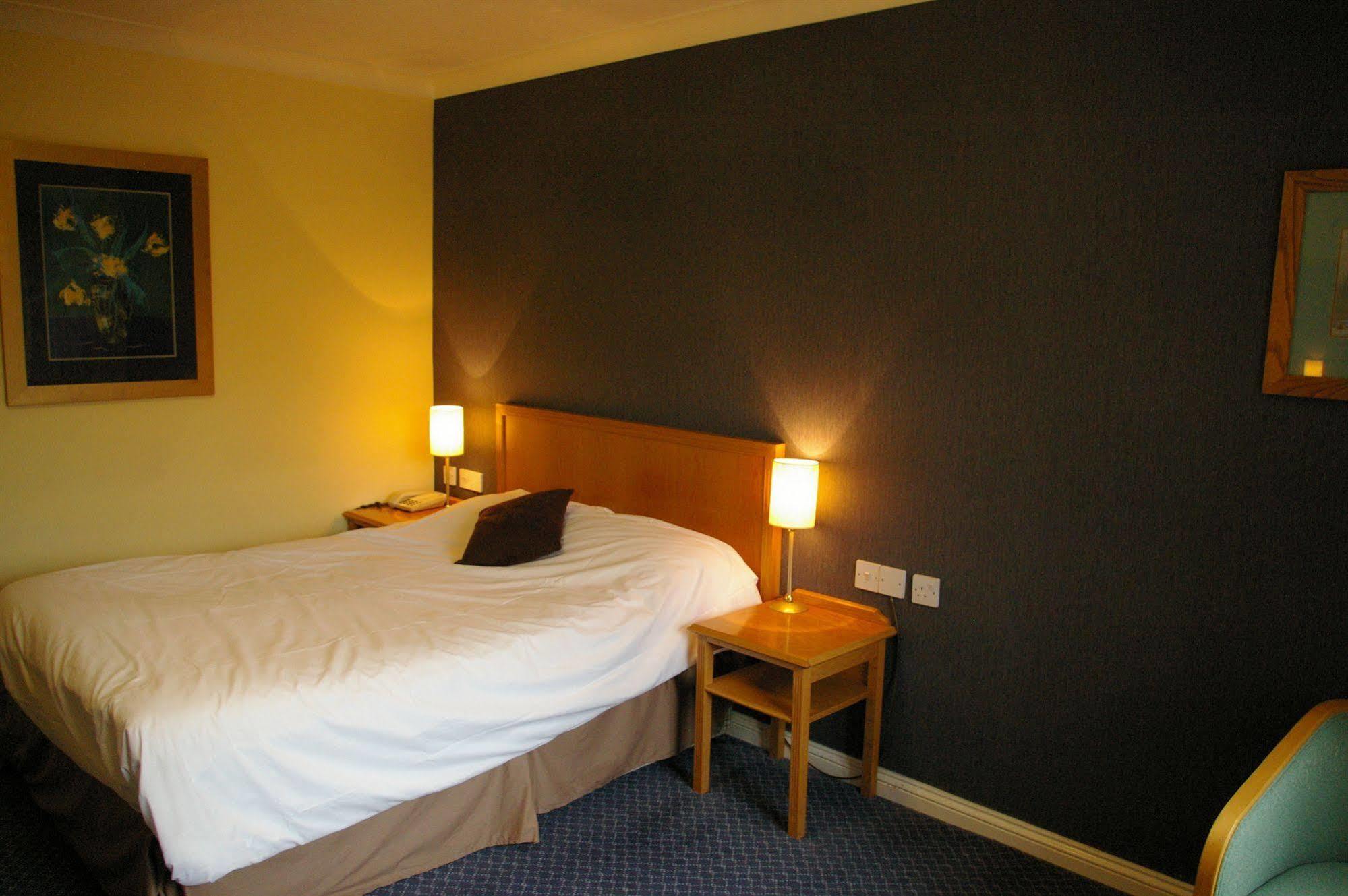 The Georgian, Haslemere, Surrey Екстериор снимка